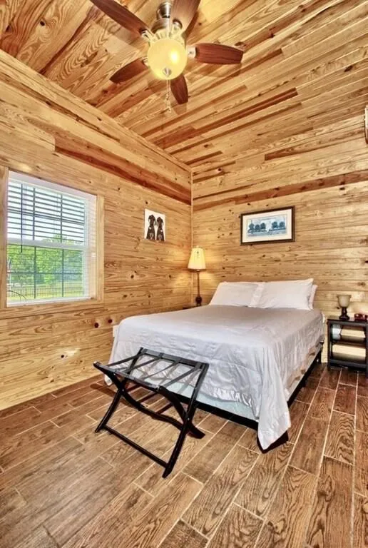2nd Bedroom has a queen bed and is on the 1st floor.
