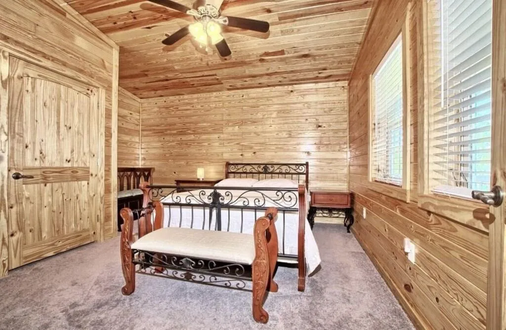 3rd bedroom with queen bed is on 2nd floor.  Also has a full size crib