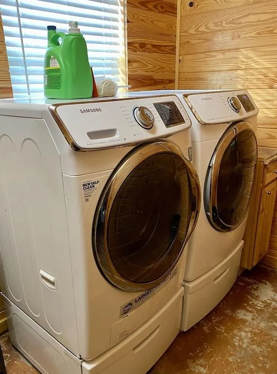 Laundry detergent is provided.