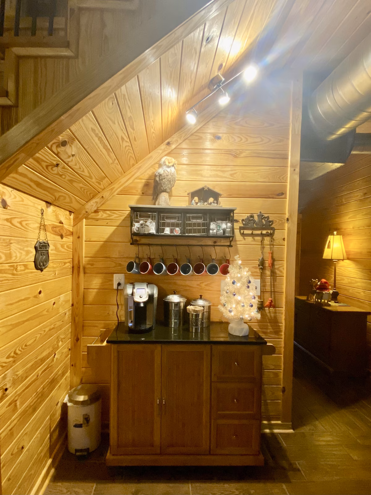 Coffee Station!  Brew a full pot or a single K-cup serving.
